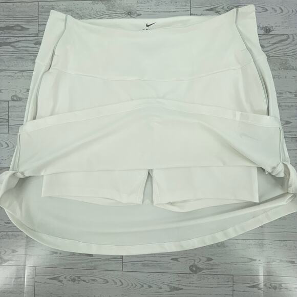 Nike Women's Dri-Fit Victory Skirt Skort, White, UPF 40+, NWT, Sz. L Pickleball - Picture 3 of 14